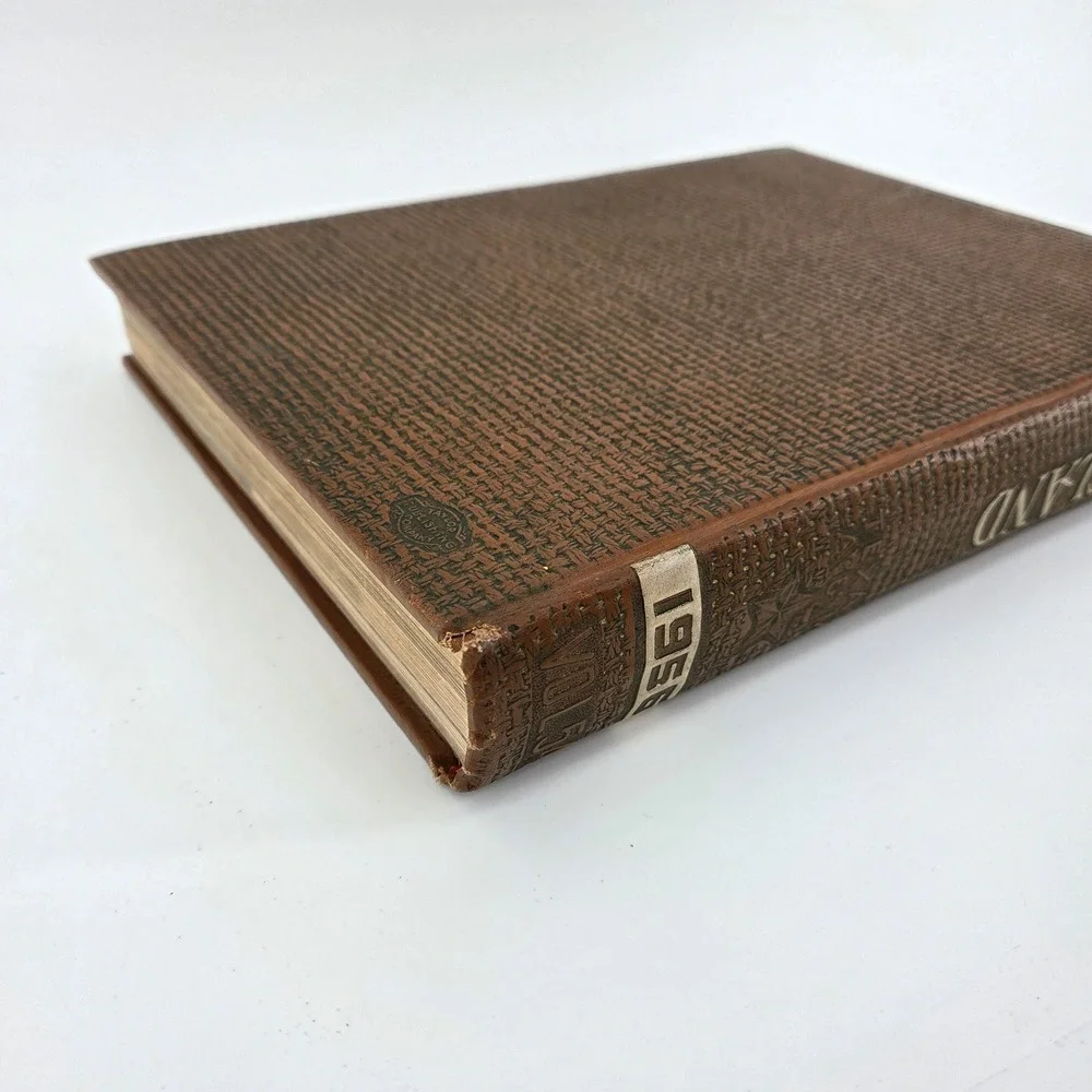 Aggieland Aggies 1956 Vintage Texas A&M University‎ College Yearbook Table Decor